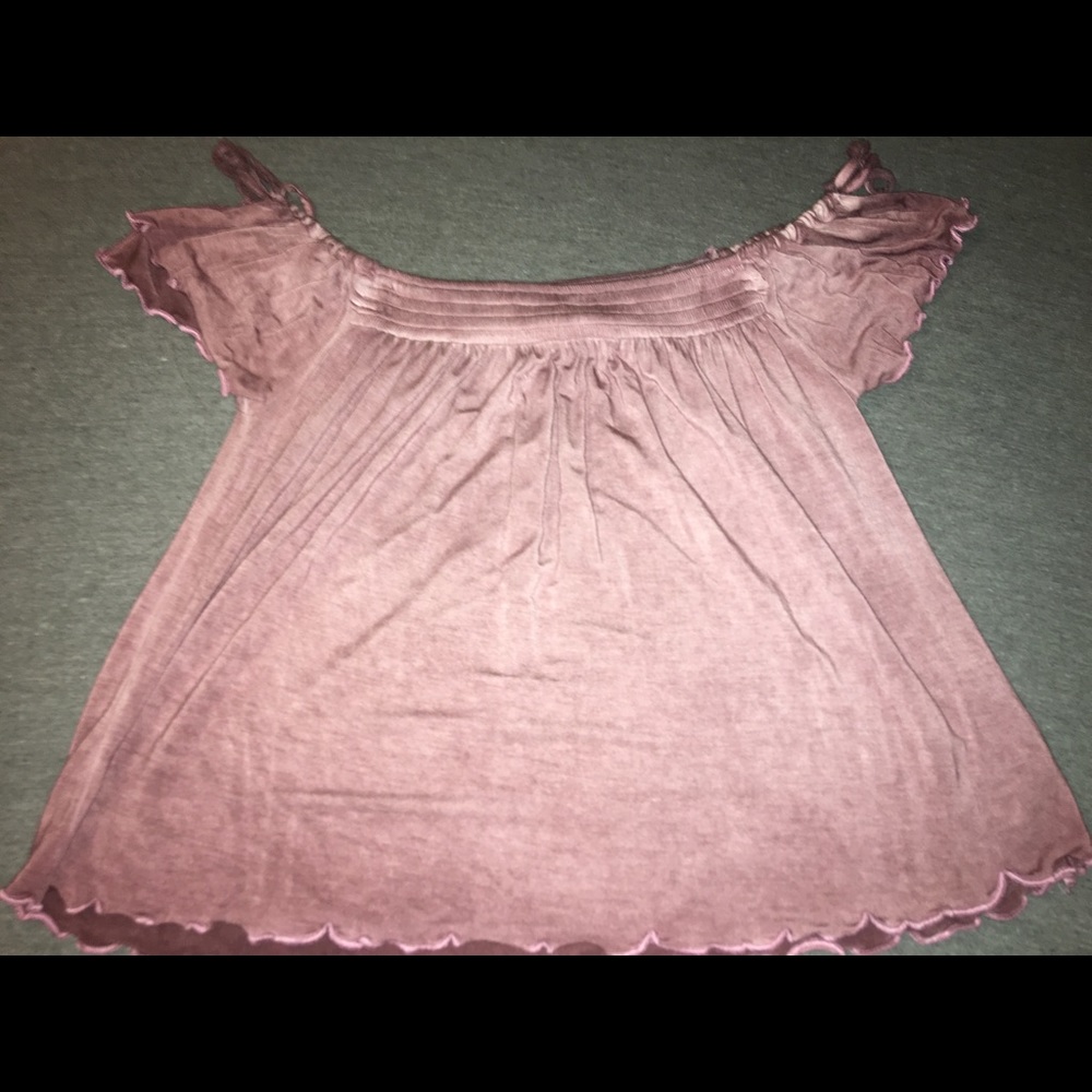 Off The Shoulder Blush American Eagle Top!